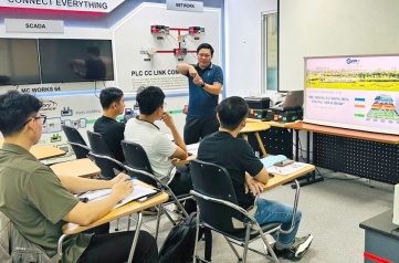 Khai giảng khóa đào tạo LẬP TRÌNH ĐIỀU KHIỂN HỆ THỐNG TỰ ĐỘNG HÓA VỚI PLC MITSUBISHI