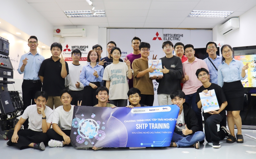 Chương trình Trải nghiệm công nghệ - Nhà khoa học tương lai