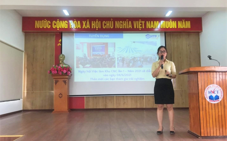 Xua tan nỗi lo việc làm cho sinh viên sau tốt nghiệp